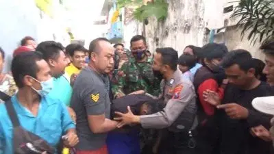 Gagal Nyolong Motor, Pria Paruh Baya Babak Belur Dibogem Warga