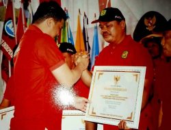 Wali Kota Medan Bobby Nasution Anugerahkan Perhargaan ke FSPTSI-KSPSI di Hari Buruh Sedunia