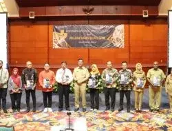 Kemendagri Luncurkan Buku Panduan Implementasi SPM