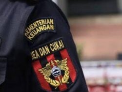 Hari SDR Ingatkan Djaka Budi Harus Memilih Jadi TNI atau Dirjen Bea Cukai