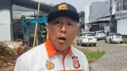 Viral! Mantan Ketua RW Sundul Pak RT Saat Cekcok Proyek Pempev di Kalideres